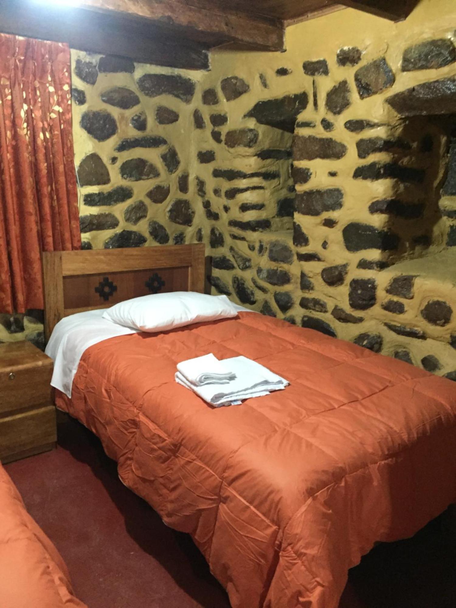 Rumi Sonqo Hostel Ollantaytambo Kültér fotó