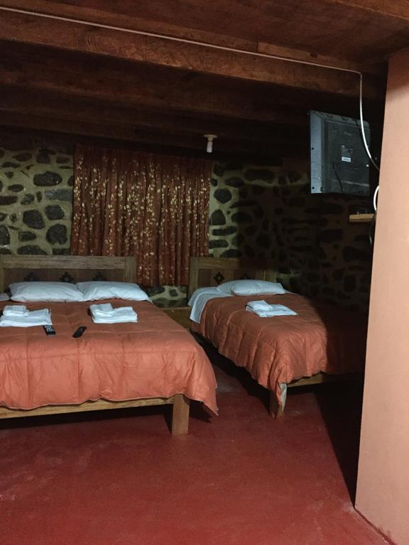 Rumi Sonqo Hostel Ollantaytambo Kültér fotó