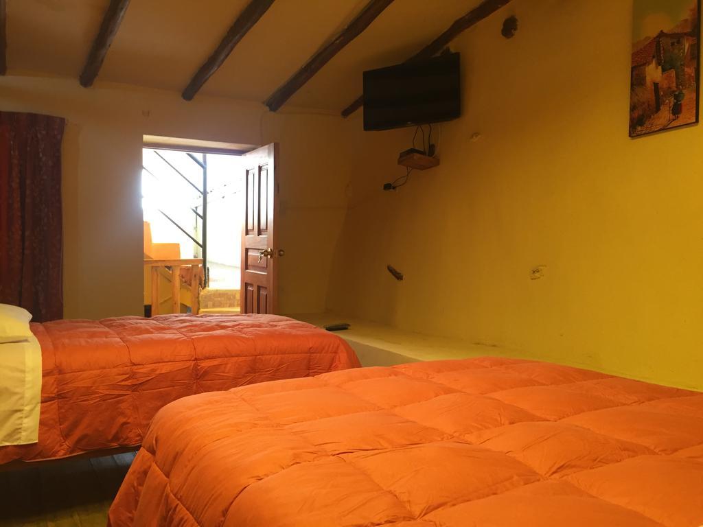 Rumi Sonqo Hostel Ollantaytambo Kültér fotó